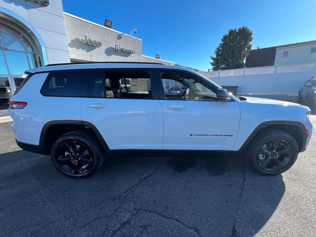 new 2025 Jeep Grand Cherokee L car, priced at $44,950