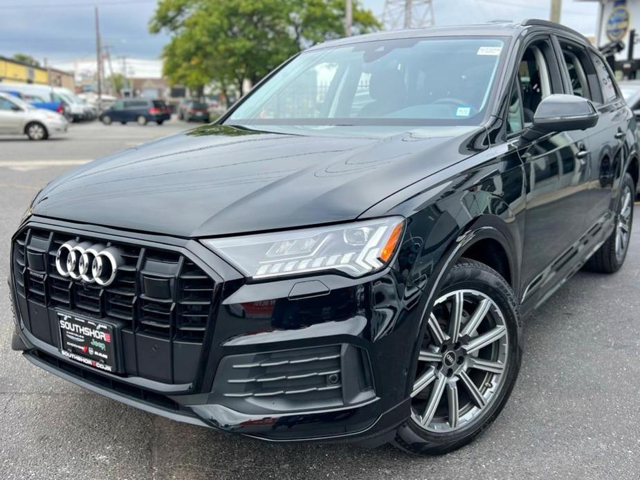 used 2023 Audi Q7 car, priced at $43,850