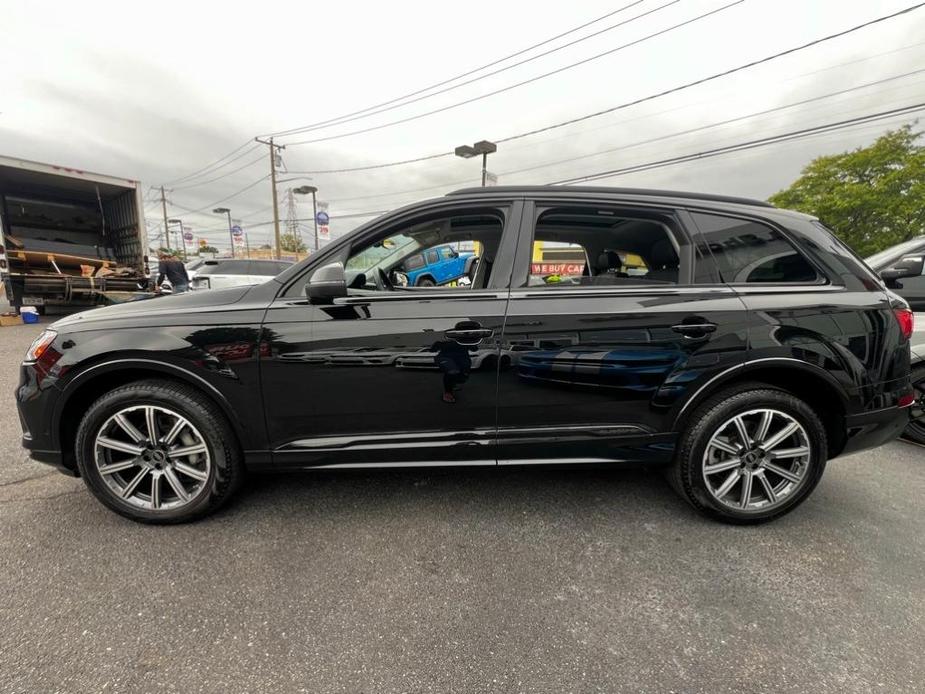 used 2023 Audi Q7 car, priced at $43,850