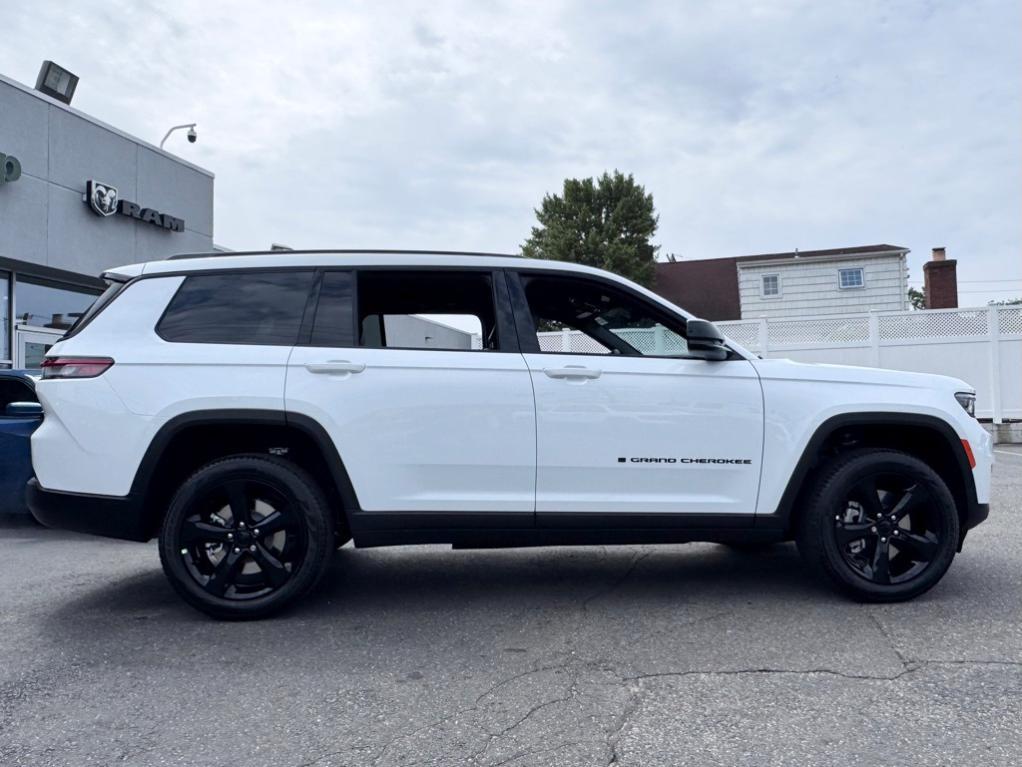 new 2025 Jeep Grand Cherokee L car, priced at $46,950