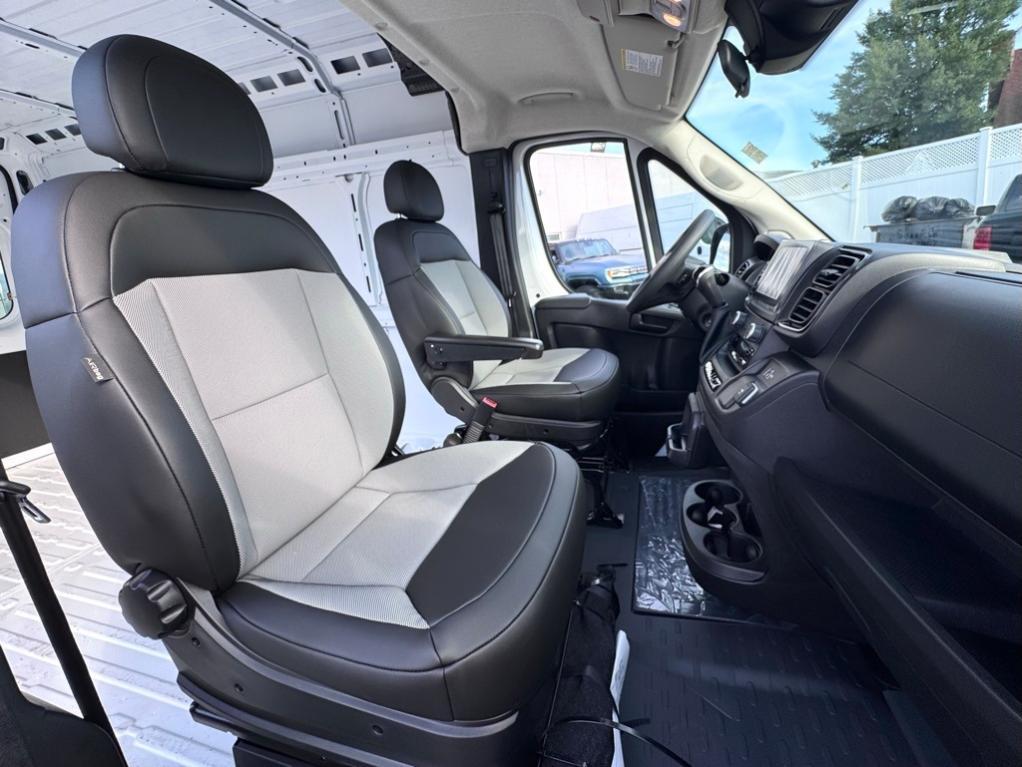 new 2025 Ram ProMaster 1500 car, priced at $39,926