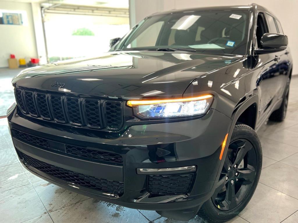 new 2025 Jeep Grand Cherokee L car, priced at $45,950