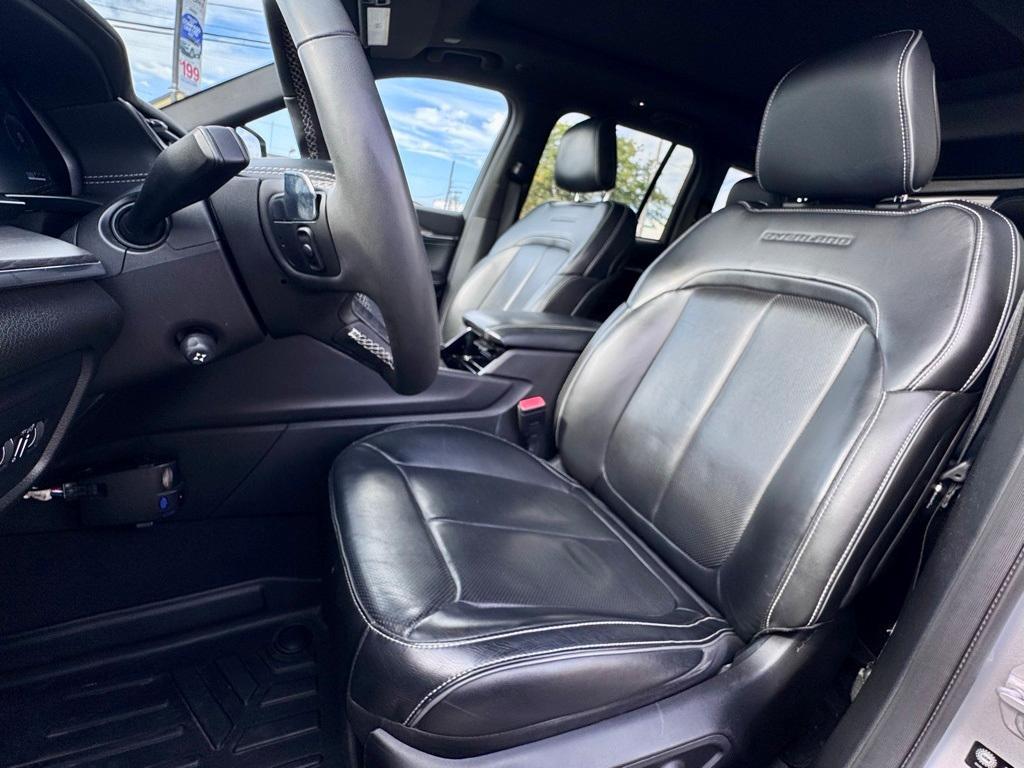 used 2023 Jeep Grand Cherokee car, priced at $35,850