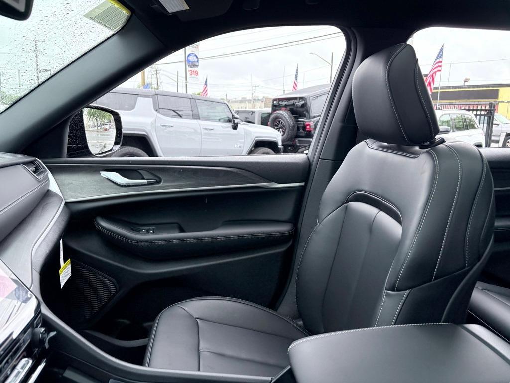 new 2025 Jeep Grand Cherokee L car, priced at $44,926