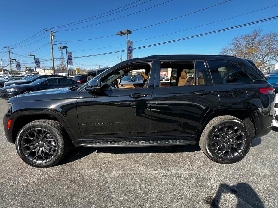 new 2025 Jeep Grand Cherokee car, priced at $59,495