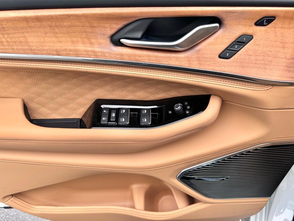 used 2022 Jeep Grand Cherokee 4xe car, priced at $33,450