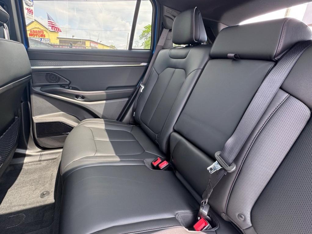 new 2025 Jeep Wagoneer S car, priced at $60,040