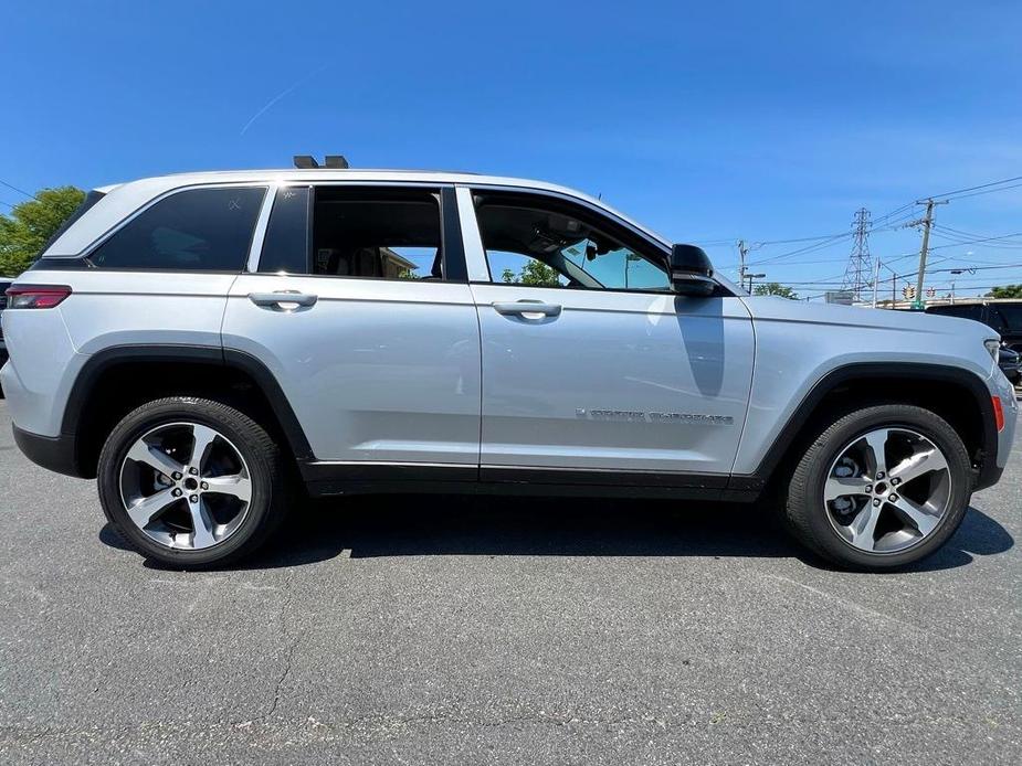 new 2024 Jeep Grand Cherokee car