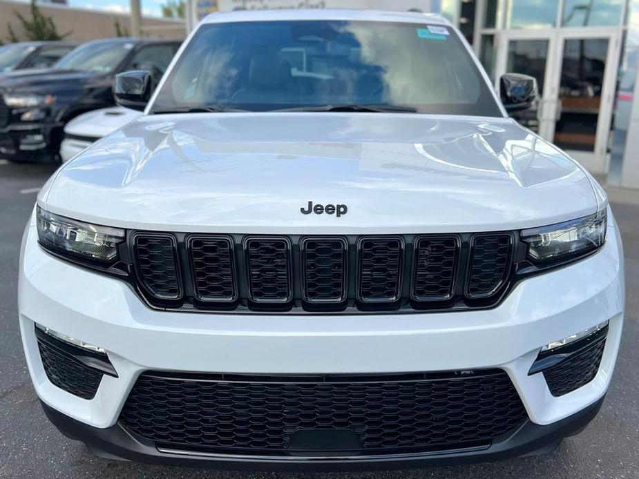 new 2024 Jeep Grand Cherokee car, priced at $42,350