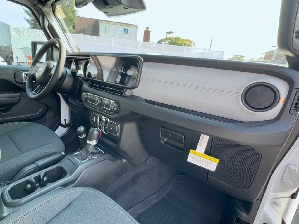 new 2025 Jeep Wrangler car, priced at $49,370