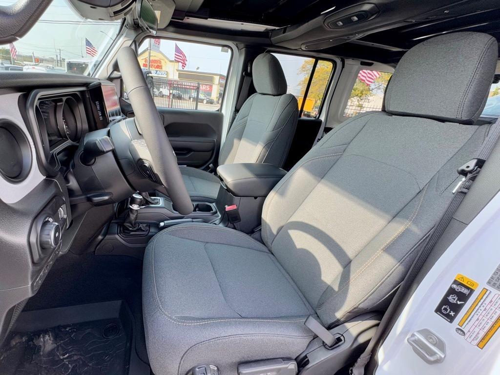 new 2025 Jeep Wrangler car, priced at $49,370