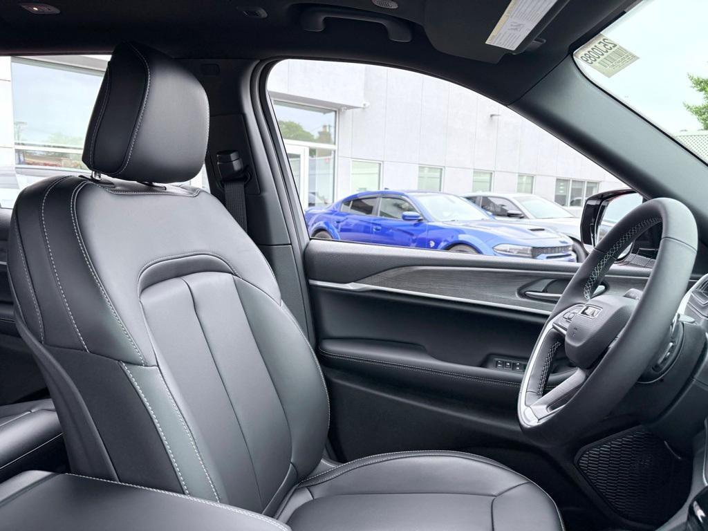 new 2025 Jeep Grand Cherokee L car, priced at $44,926