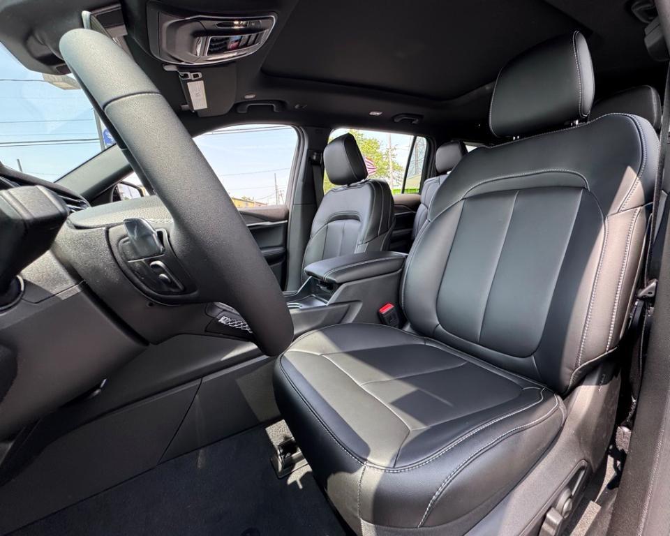 new 2025 Jeep Grand Cherokee L car, priced at $51,762