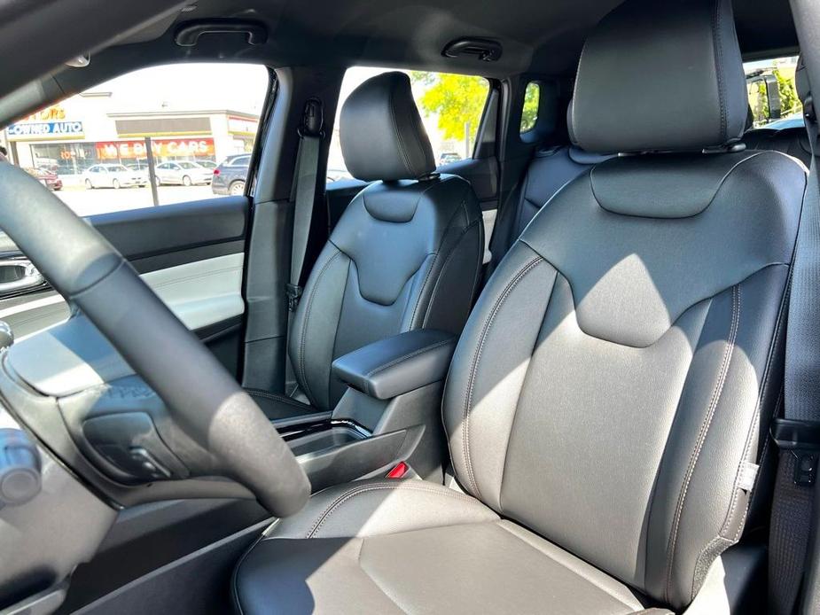 new 2024 Jeep Compass car, priced at $27,350