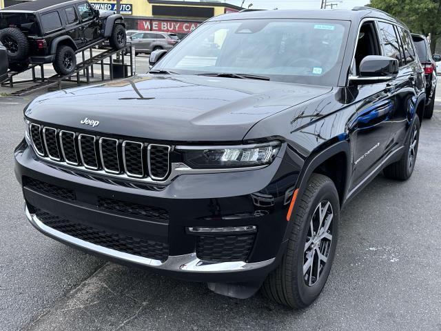 new 2024 Jeep Grand Cherokee L car, priced at $39,495