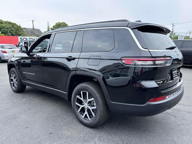 new 2024 Jeep Grand Cherokee L car, priced at $39,495