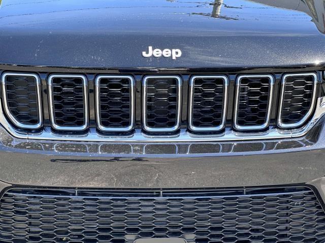 new 2024 Jeep Grand Cherokee car, priced at $39,495