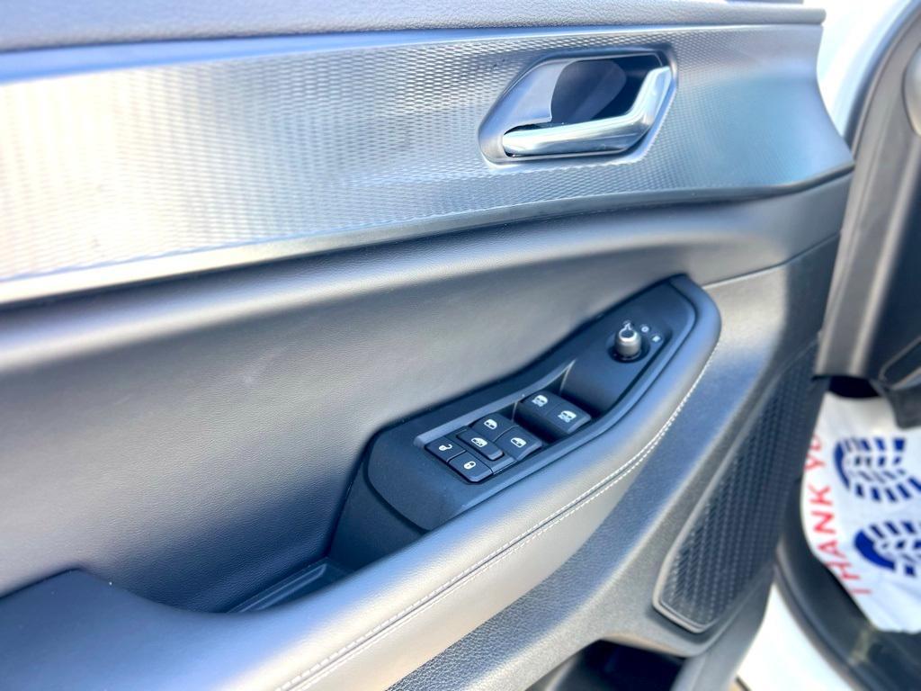 new 2025 Jeep Grand Cherokee L car, priced at $38,450