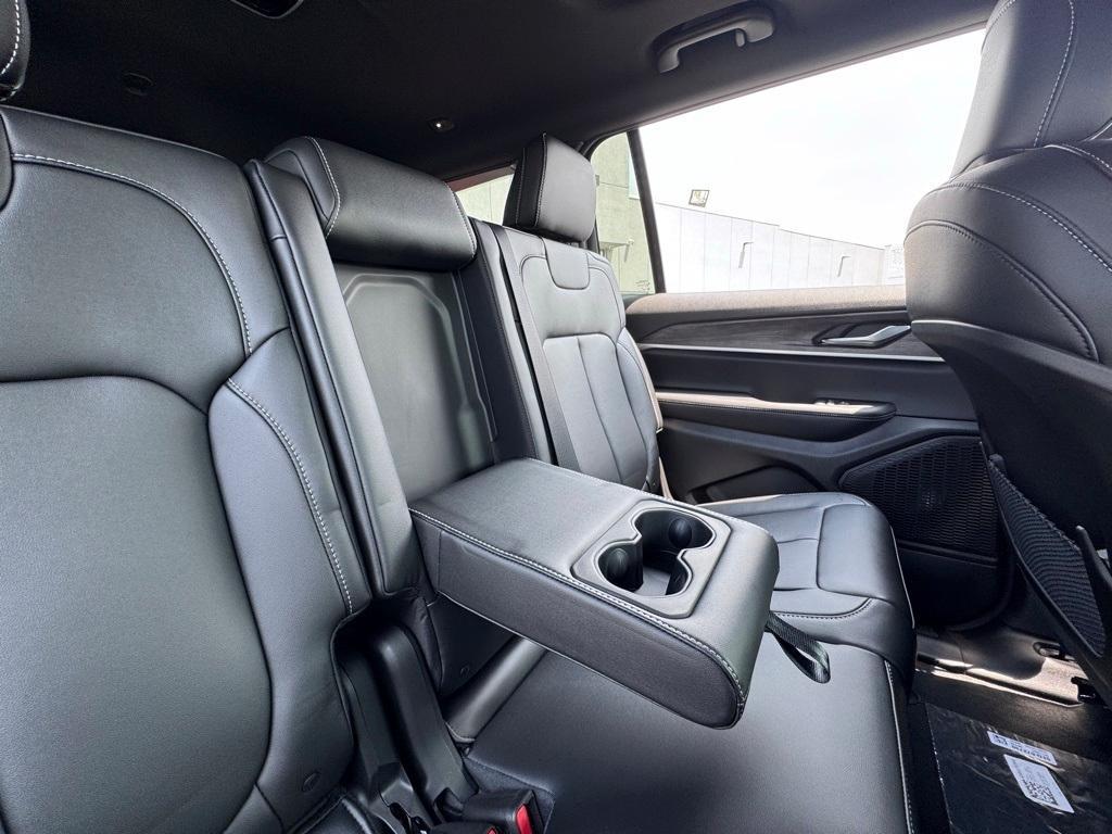 new 2025 Jeep Grand Cherokee L car, priced at $51,167