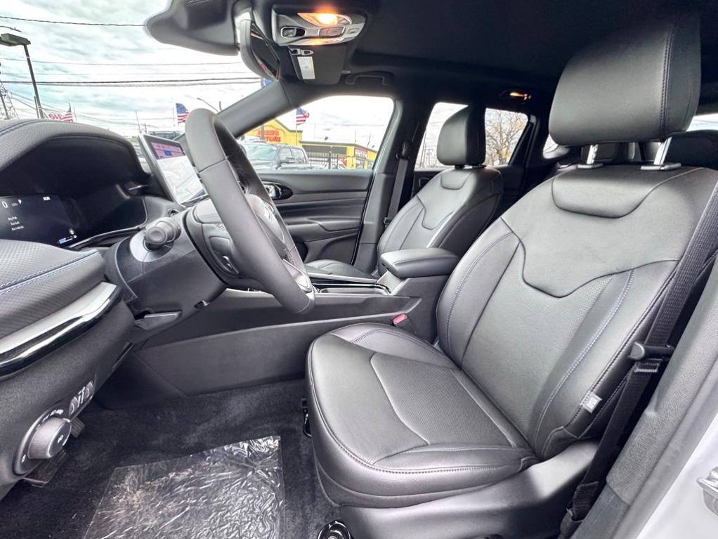 new 2025 Jeep Compass car