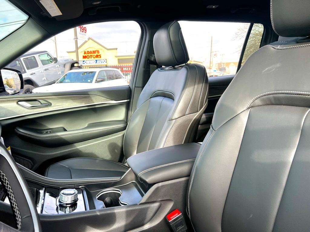 new 2025 Jeep Grand Cherokee L car, priced at $46,850