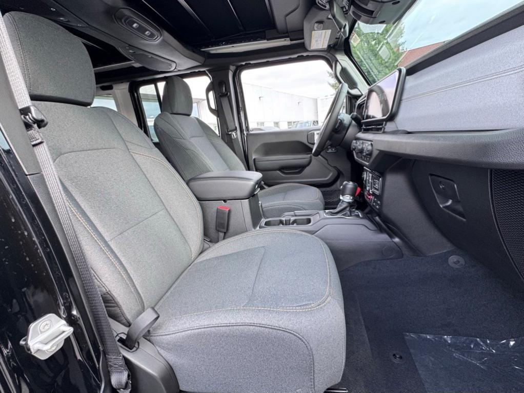 new 2025 Jeep Wrangler car