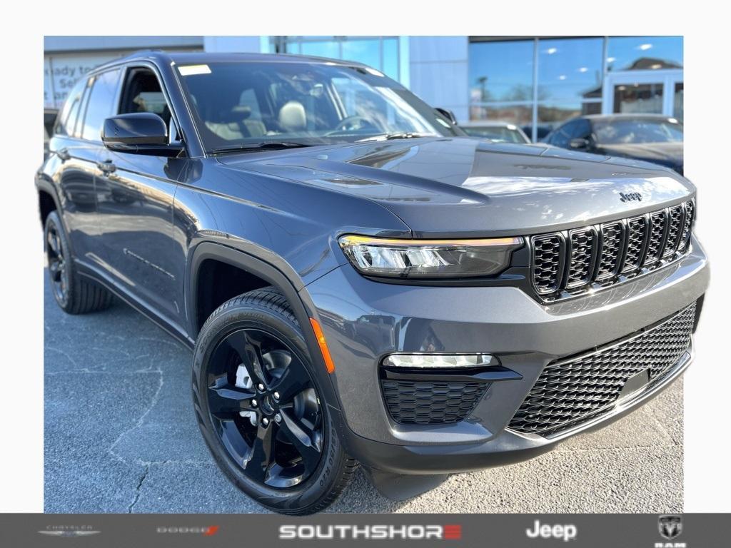 new 2025 Jeep Grand Cherokee car, priced at $43,850