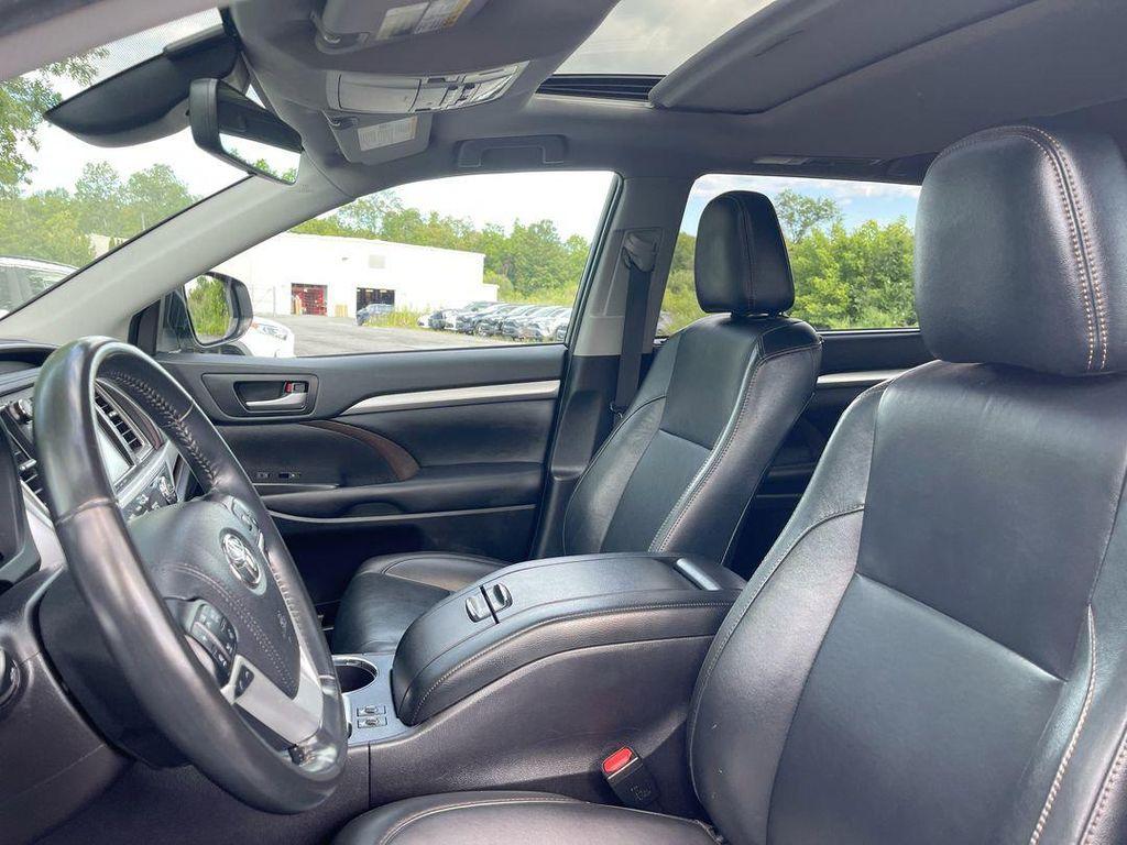 used 2019 Toyota Highlander car, priced at $25,897