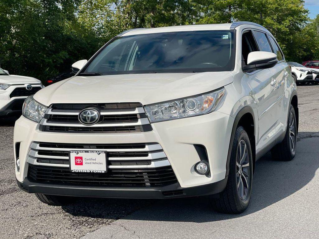 used 2019 Toyota Highlander car, priced at $25,897