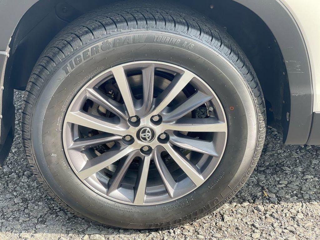 used 2019 Toyota Highlander car, priced at $25,897