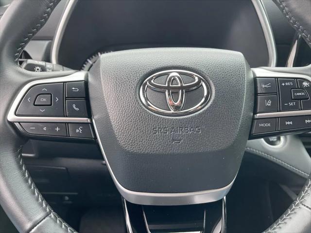 used 2024 Toyota Highlander car, priced at $43,387