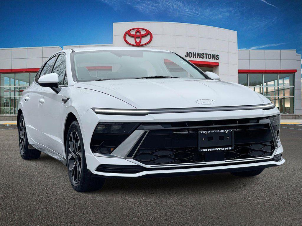 used 2025 Hyundai Sonata car, priced at $25,687