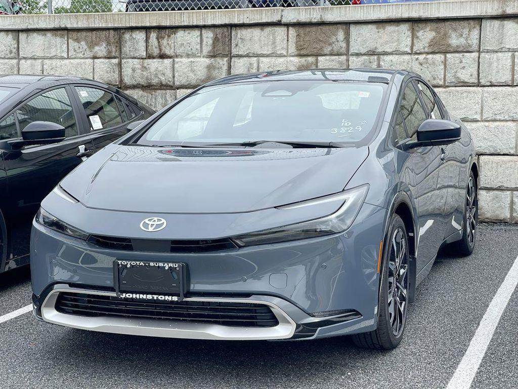 new 2025 Toyota Prius Plug-In Hybrid car, priced at $39,153