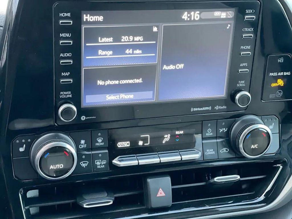 used 2022 Toyota Highlander car, priced at $32,487