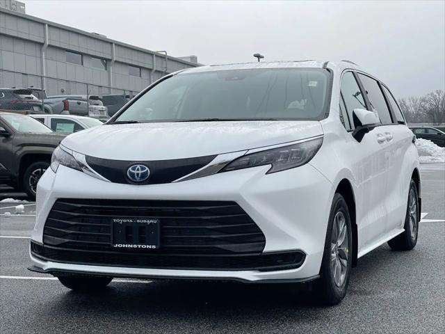 new 2025 Toyota Sienna car, priced at $47,250