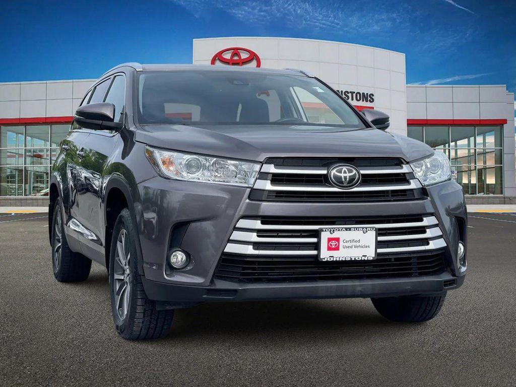 used 2019 Toyota Highlander car, priced at $22,897