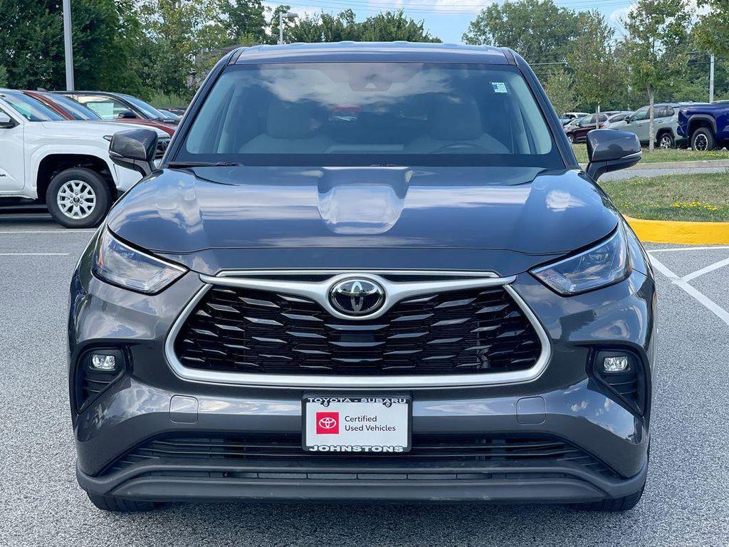 used 2022 Toyota Highlander car, priced at $30,985