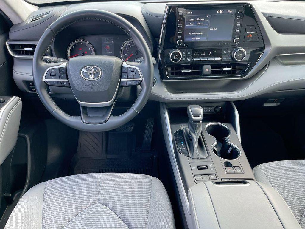 used 2022 Toyota Highlander car, priced at $30,985