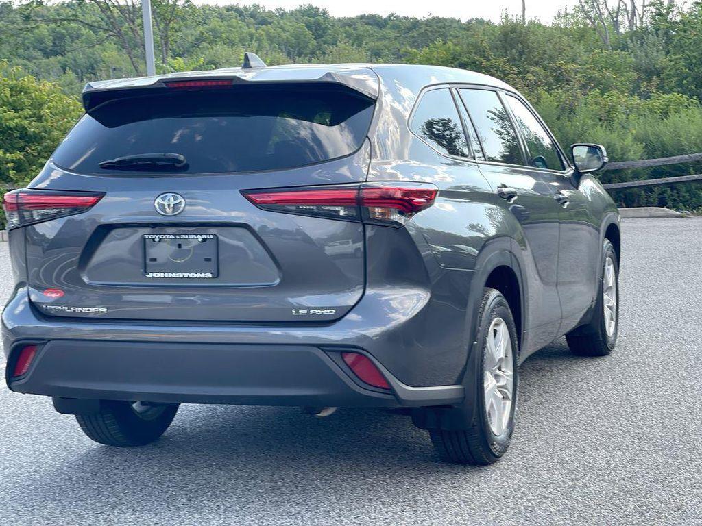 used 2022 Toyota Highlander car, priced at $30,985