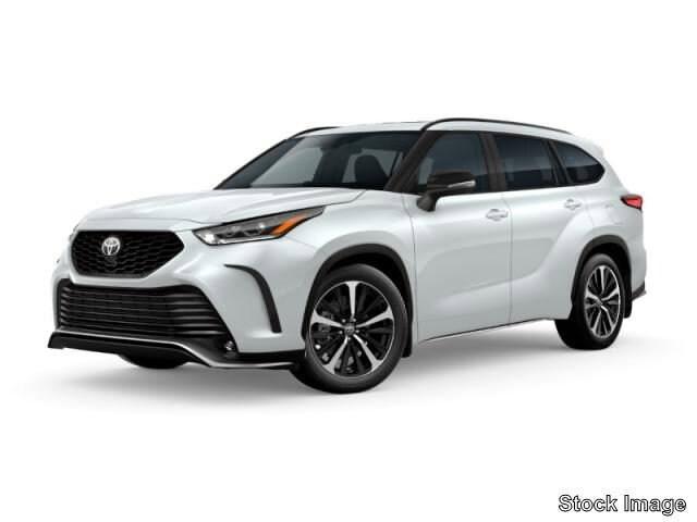 used 2022 Toyota Highlander car, priced at $36,789