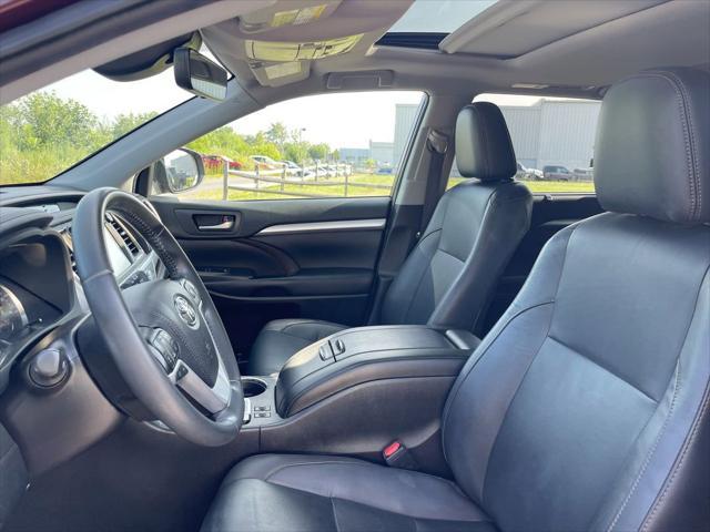used 2019 Toyota Highlander car, priced at $25,897