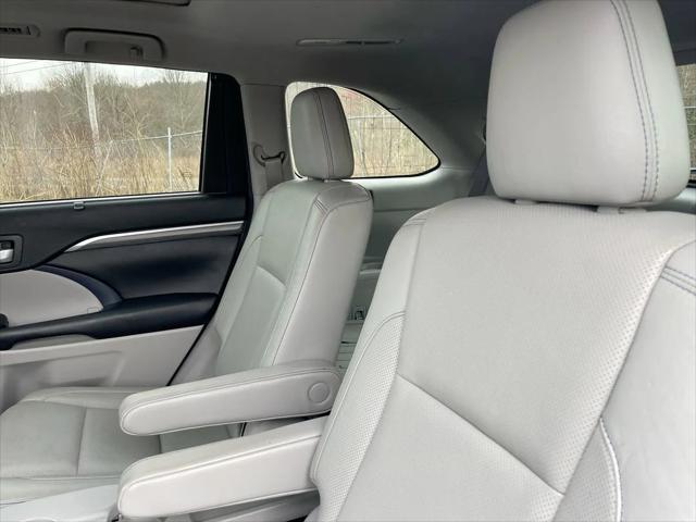 used 2017 Toyota Highlander car, priced at $20,985