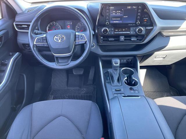 used 2022 Toyota Highlander car, priced at $31,485