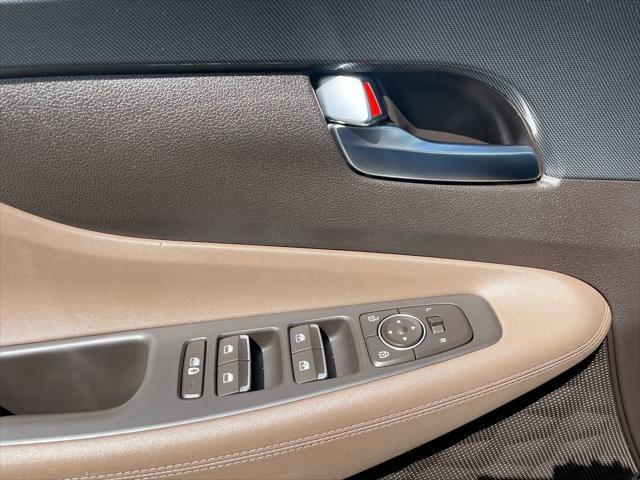 used 2023 Hyundai Santa Fe car, priced at $30,687
