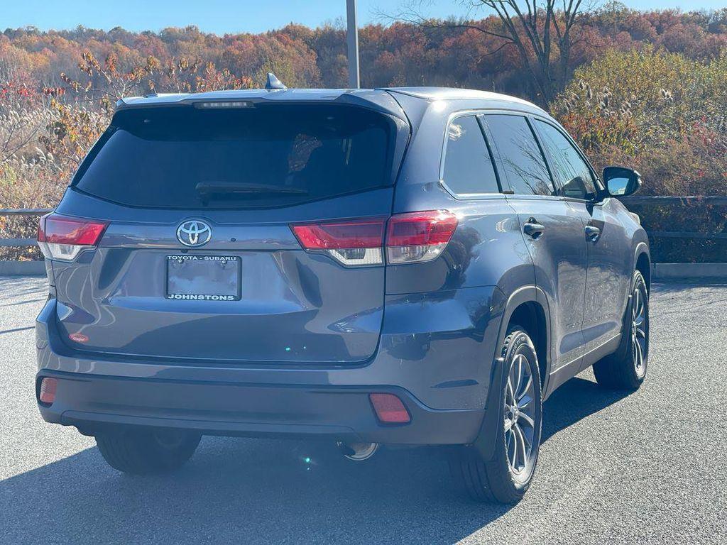 used 2019 Toyota Highlander car, priced at $24,987