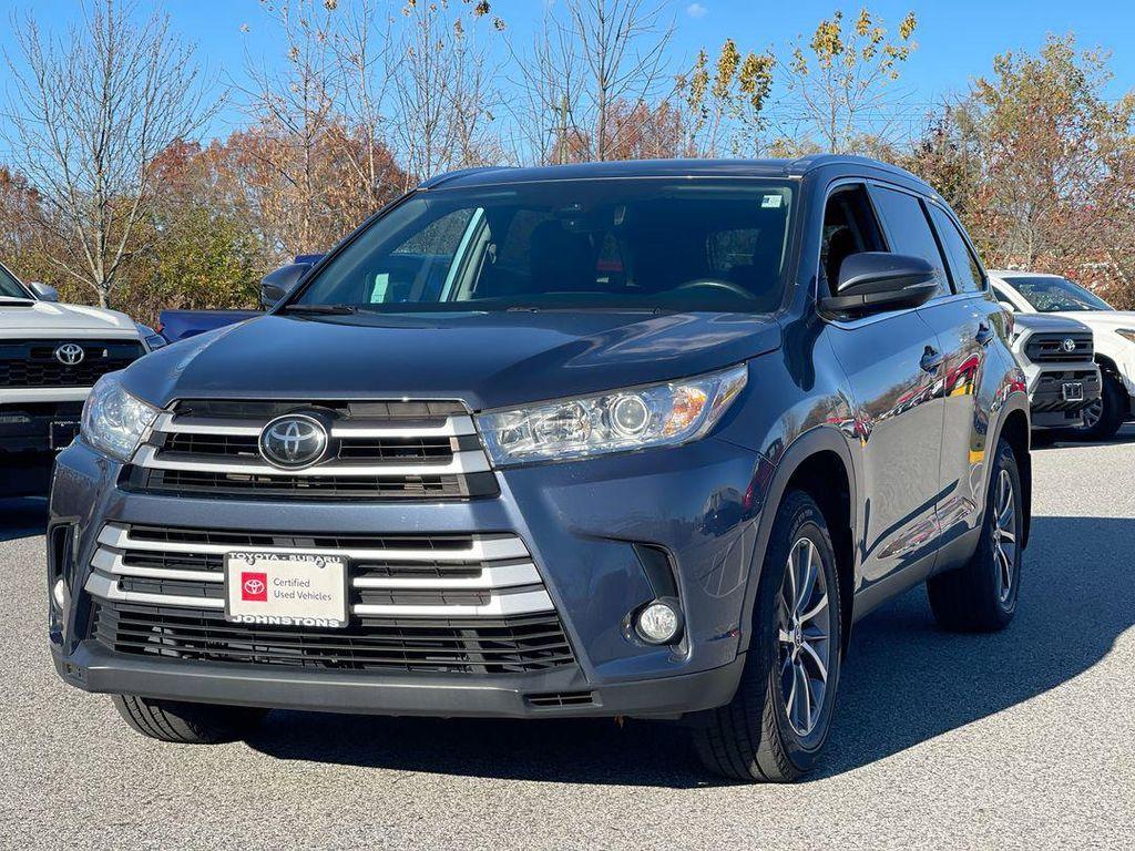 used 2019 Toyota Highlander car, priced at $24,987