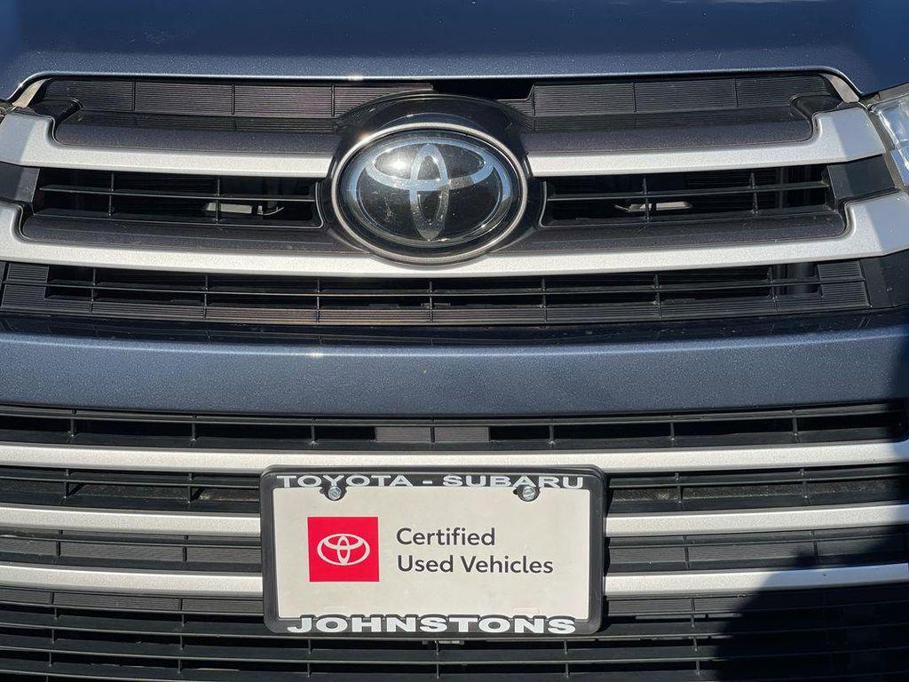 used 2019 Toyota Highlander car, priced at $24,987
