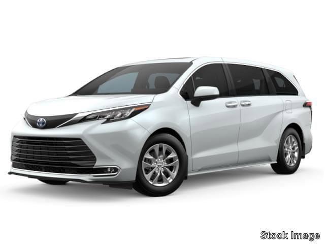 used 2022 Toyota Sienna car, priced at $45,687