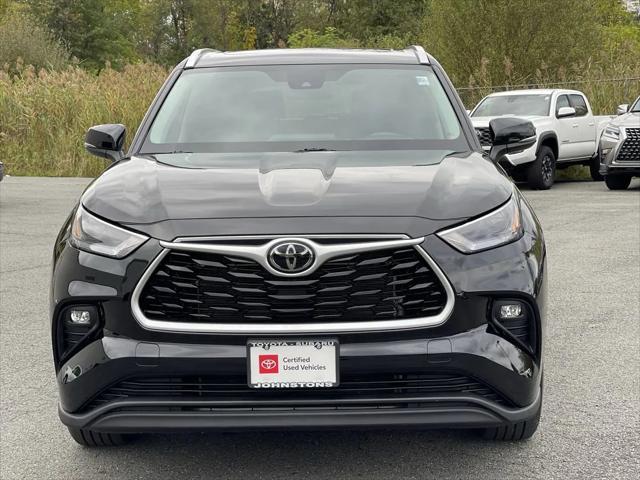 used 2023 Toyota Highlander car, priced at $40,467