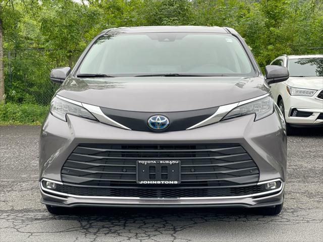 used 2024 Toyota Sienna car, priced at $47,050
